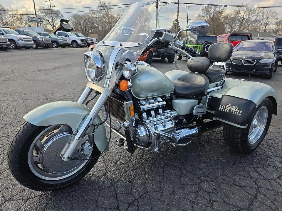 1997 Honda Gold Wing - Image 18 of 21