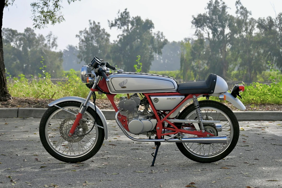 1997 Honda CB50R - Image 5 of 31