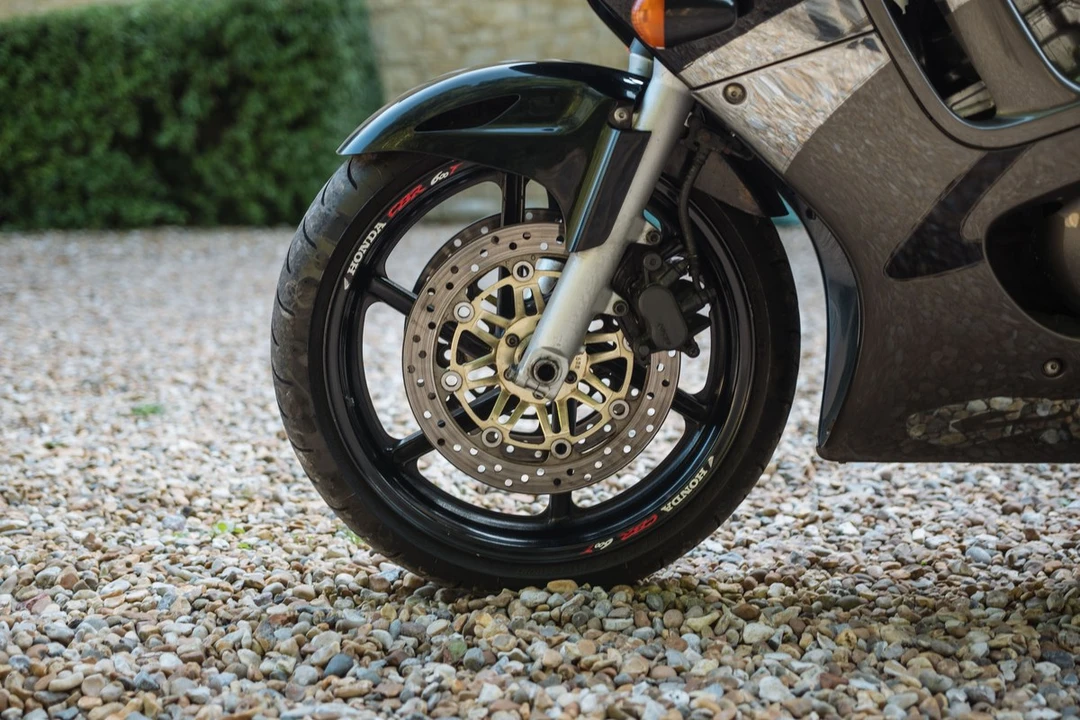 1997 Honda CBR - Image 18 of 30