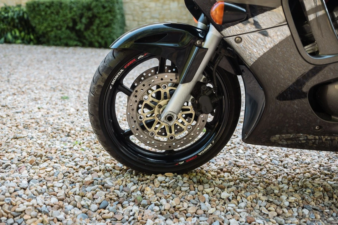 1997 Honda CBR - Image 17 of 30