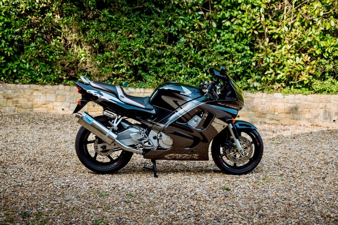 1997 Honda CBR - Image 5 of 30