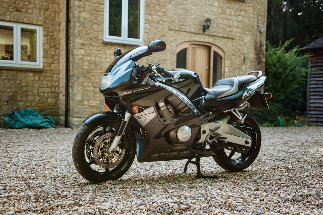 1997 Honda CBR - Image 11 of 30