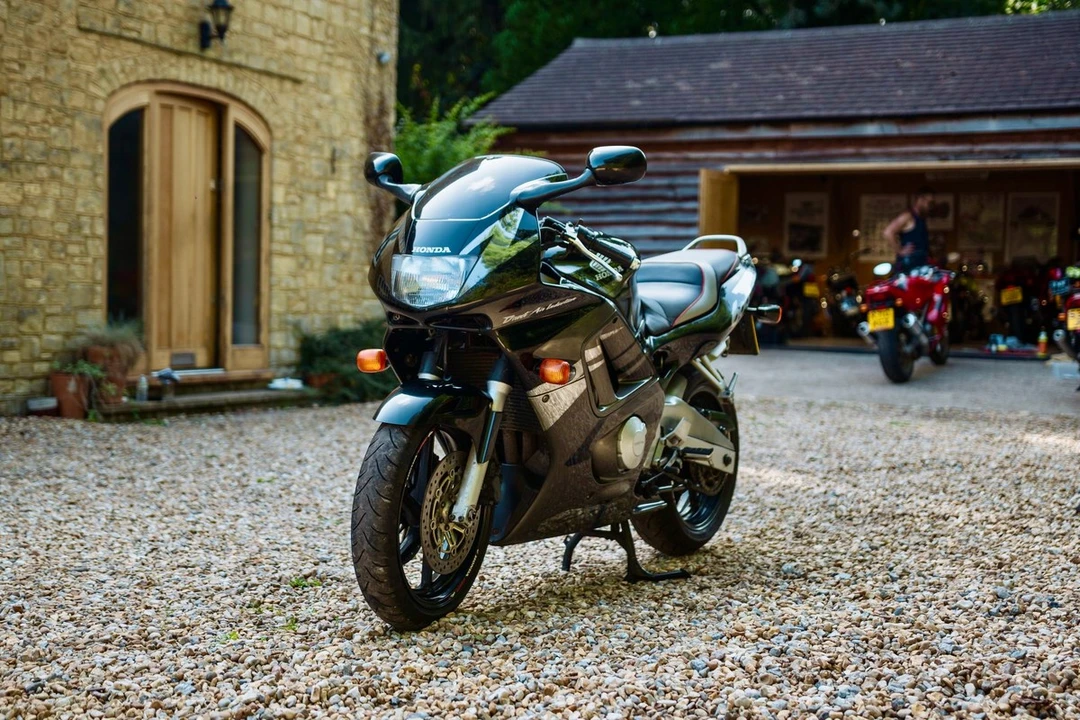 1997 Honda CBR - Image 12 of 30