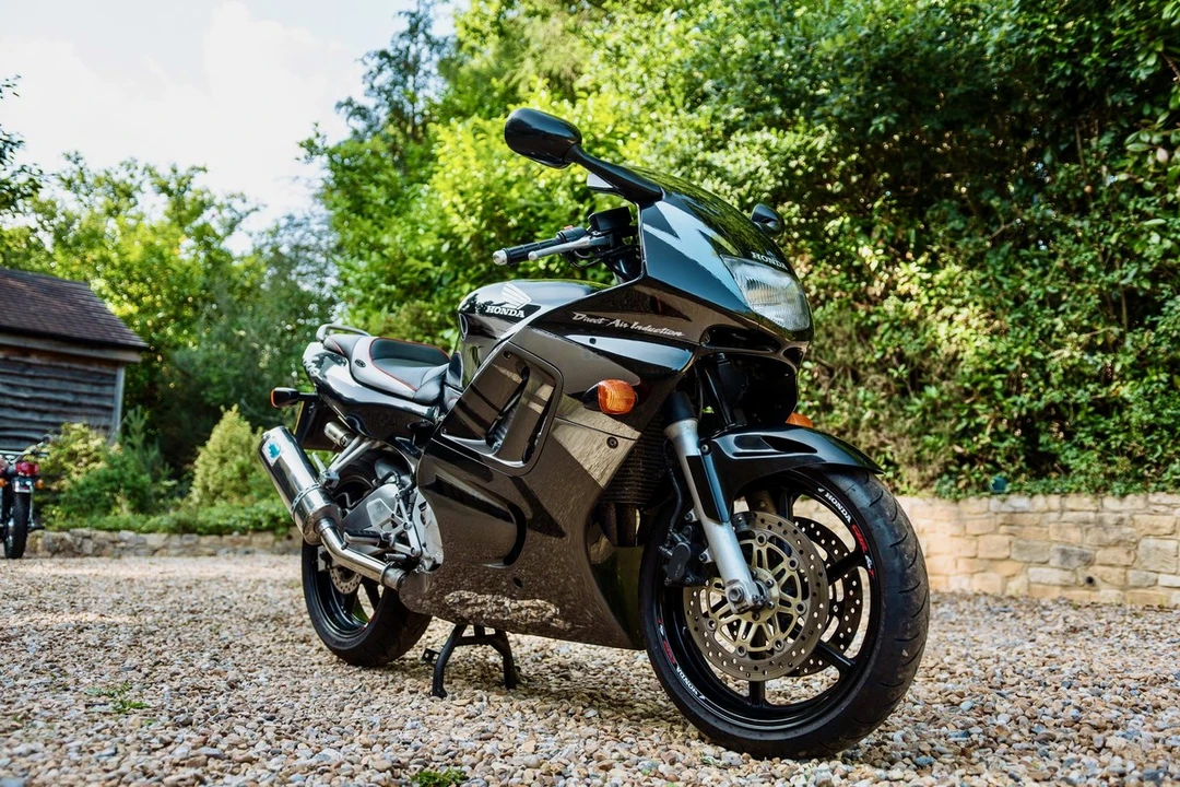 1997 Honda CBR - Image 3 of 30
