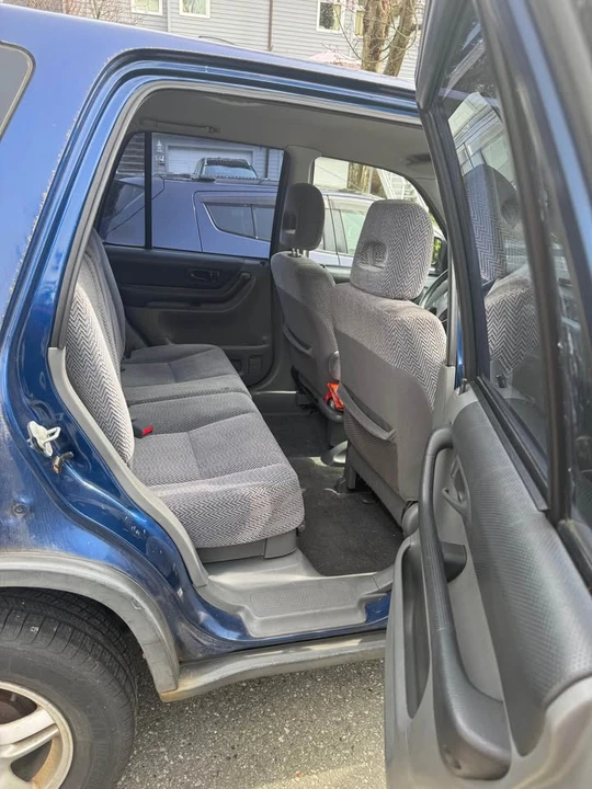 1997 Honda CR-V 1st Gen - Image 8 of 11