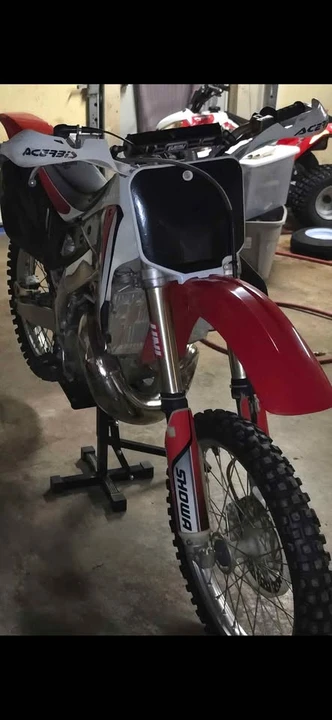 1997 Honda CR - Image 2 of 5
