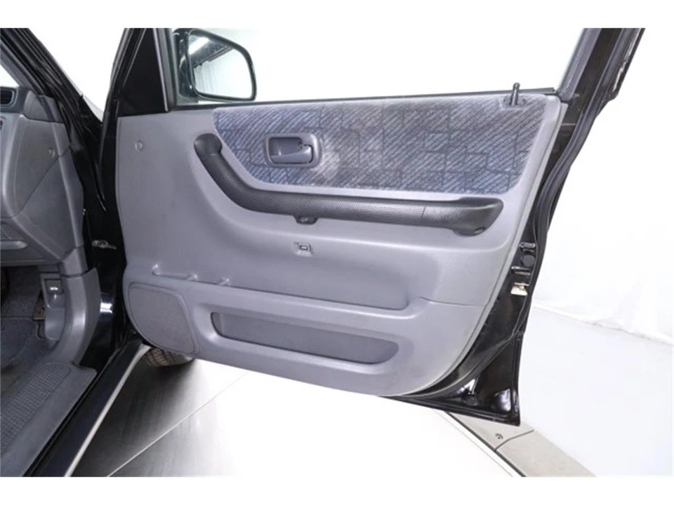 1997 Honda CR-V 1st Gen - Image 25 of 31