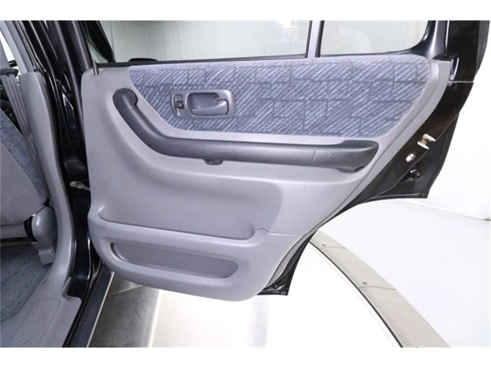 1997 Honda CR-V 1st Gen - Image 24 of 31