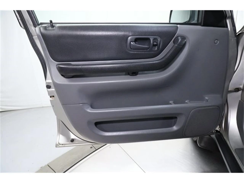 1997 Honda CR-V 1st Gen - Image 21 of 31