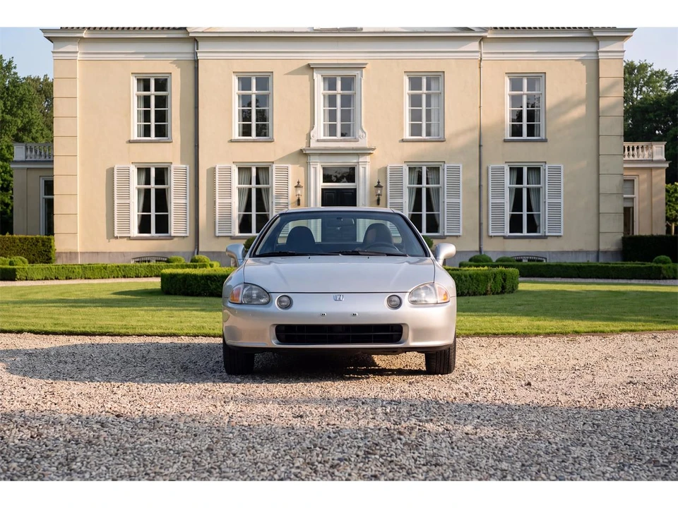 1997 Honda CR-X - Image 2 of 11