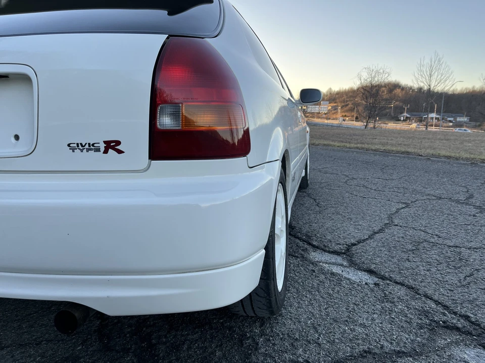 1997 Honda EK9 Civic Type R - Image 23 of 31
