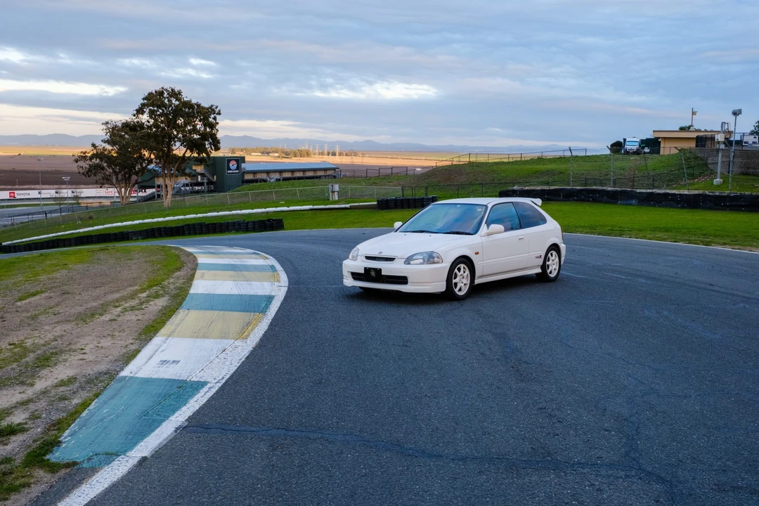 1997 Honda EK9 Civic Type R - Image 18 of 31