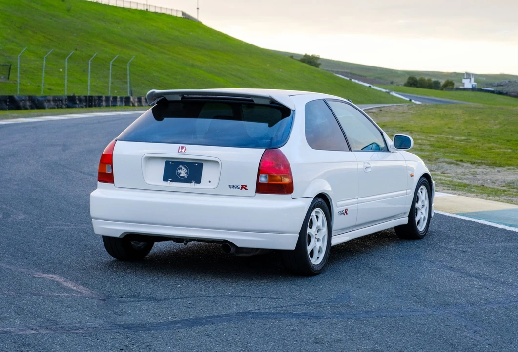 1997 Honda EK9 Civic Type R - Image 9 of 31