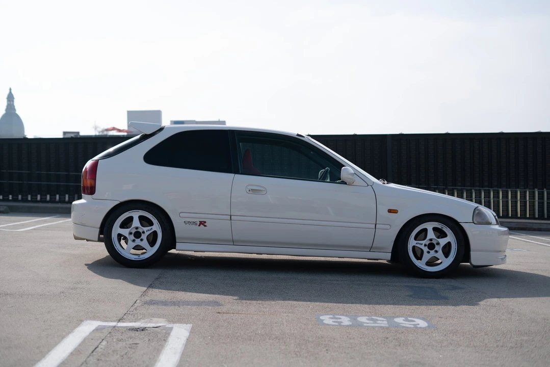 1997 Honda EK9 Civic Type R - Image 17 of 31