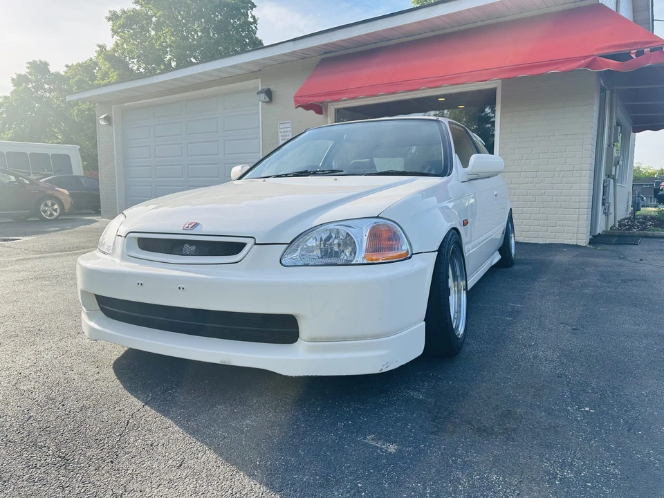 1997 Honda EK9 Civic Type R - Image 2 of 31