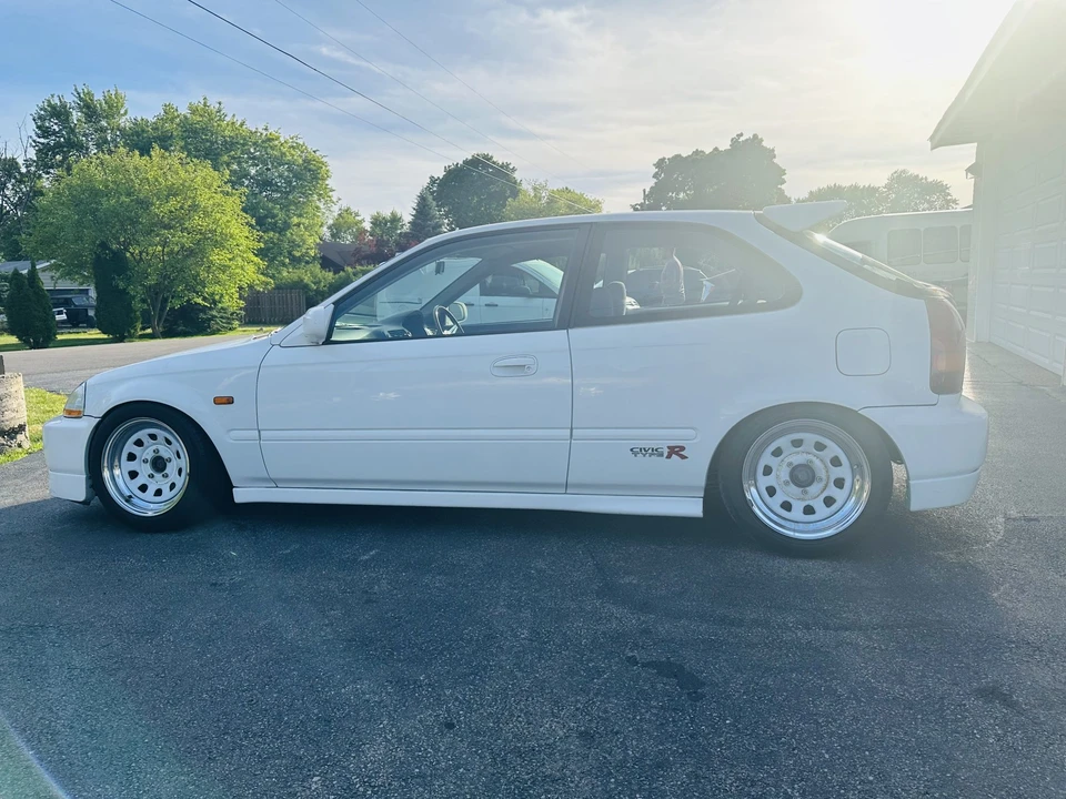1997 Honda EK9 Civic Type R - Image 9 of 31