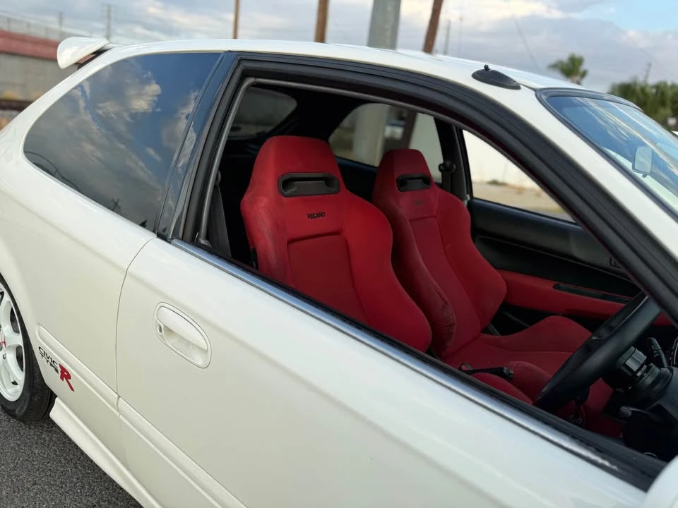 1997 Honda EK9 Civic Type R - Image 12 of 15