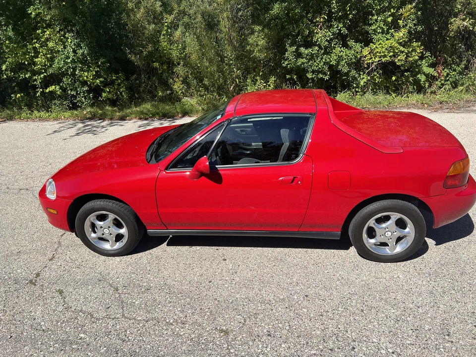 1997 Honda Del Sol - Image 11 of 31