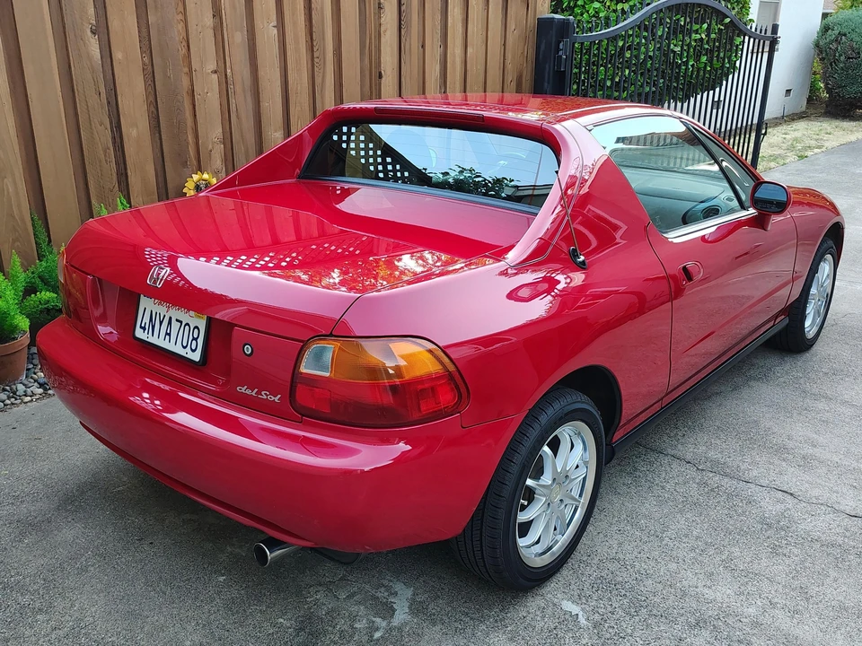 1997 Honda Del Sol - Image 12 of 31