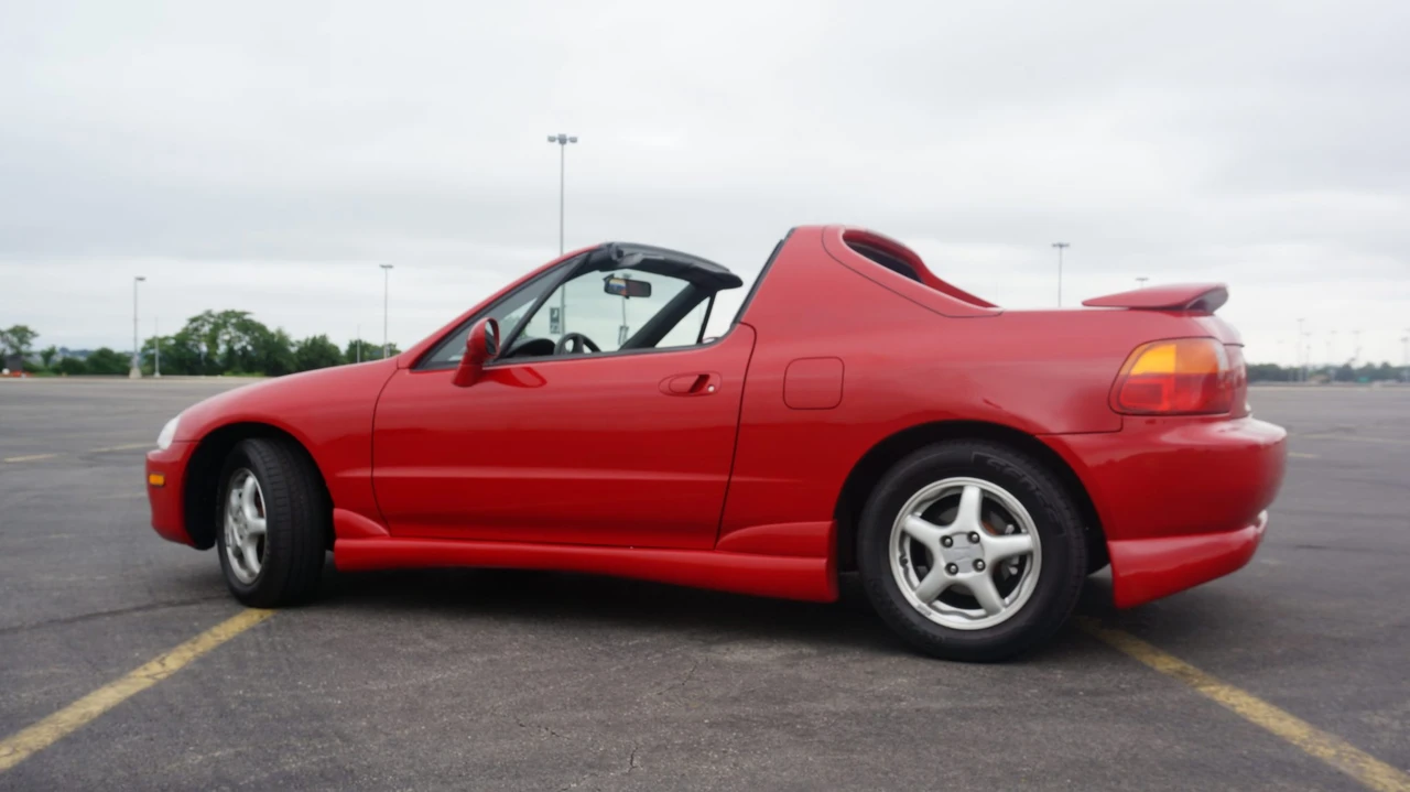 1997 Honda Del Sol - Image 10 of 31