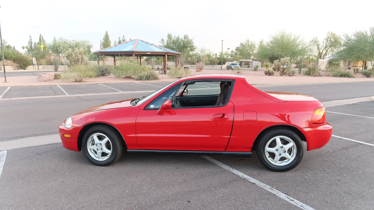 1997 Honda Del Sol - Image 13 of 31