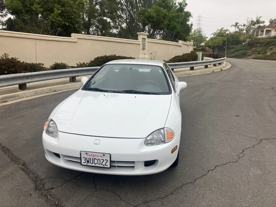 1997 Honda Del Sol - Image 2 of 31