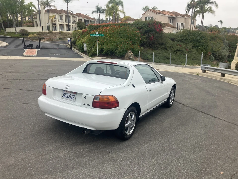 1997 Honda Del Sol - Image 8 of 31