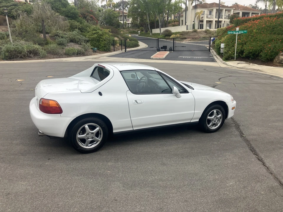 1997 Honda Del Sol - Image 10 of 31