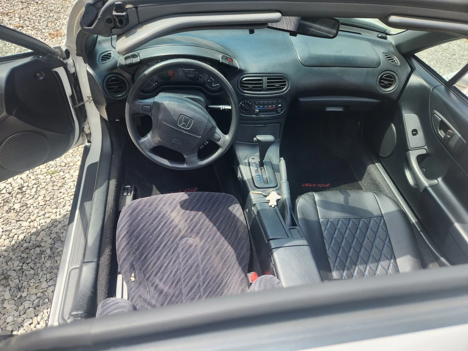 1997 Honda Del Sol - Image 26 of 31