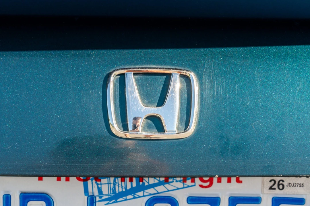 1997 Honda Del Sol - Image 28 of 31