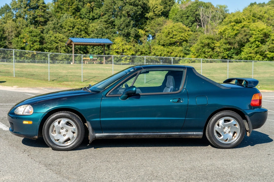 1997 Honda Del Sol - Image 8 of 31