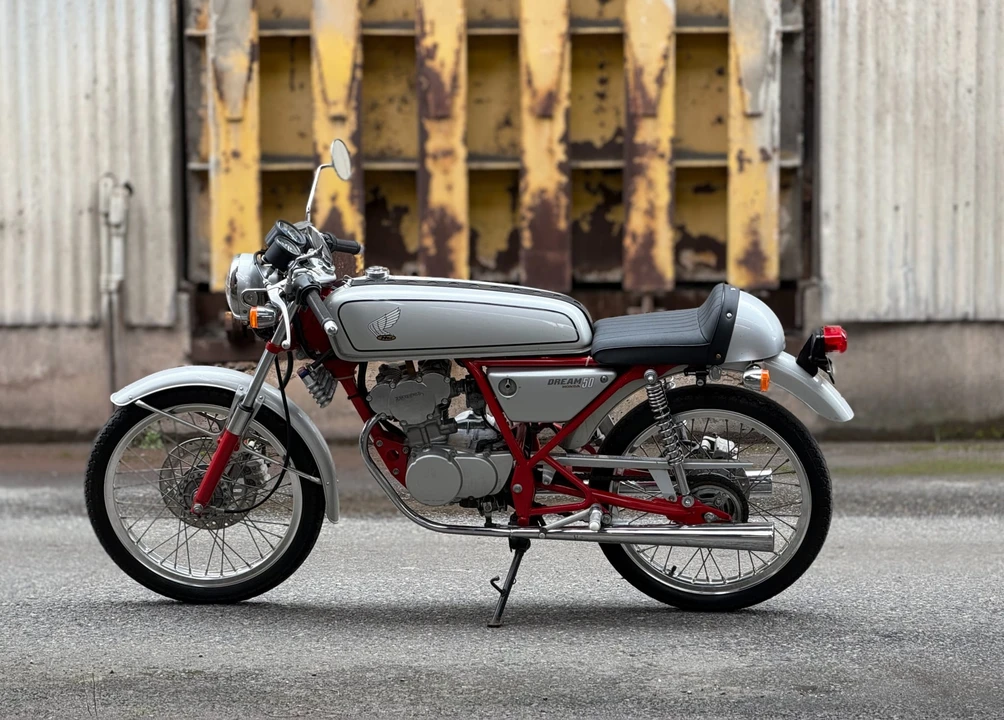 1997 Honda CB50R - Image 19 of 31
