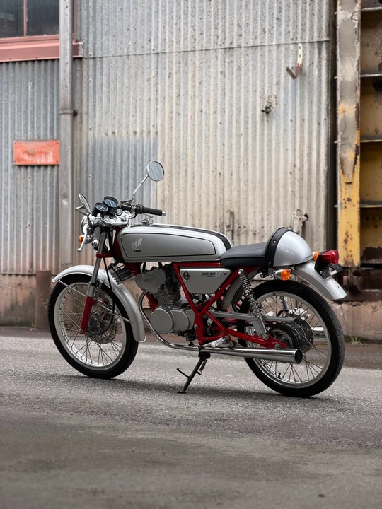 1997 Honda CB50R - Image 16 of 31