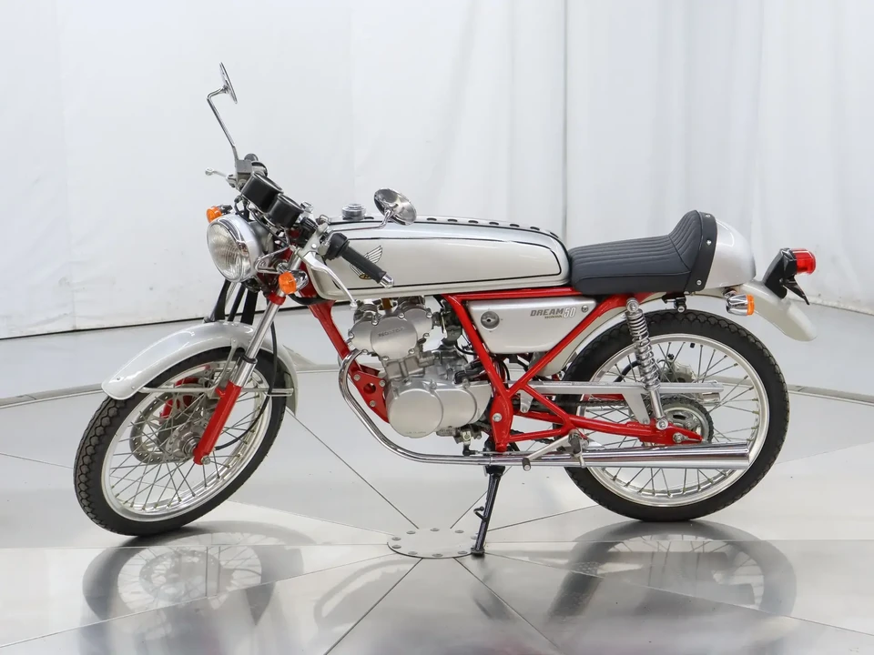 1997 Honda Motorcycles - Image 2 of 6