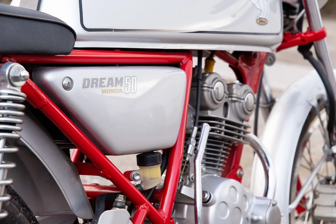 1997 Honda CB50R - Image 6 of 9