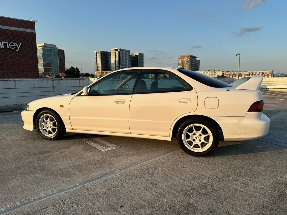 1997 Acura Integra Type R 3rd Gen - Image 13 of 31