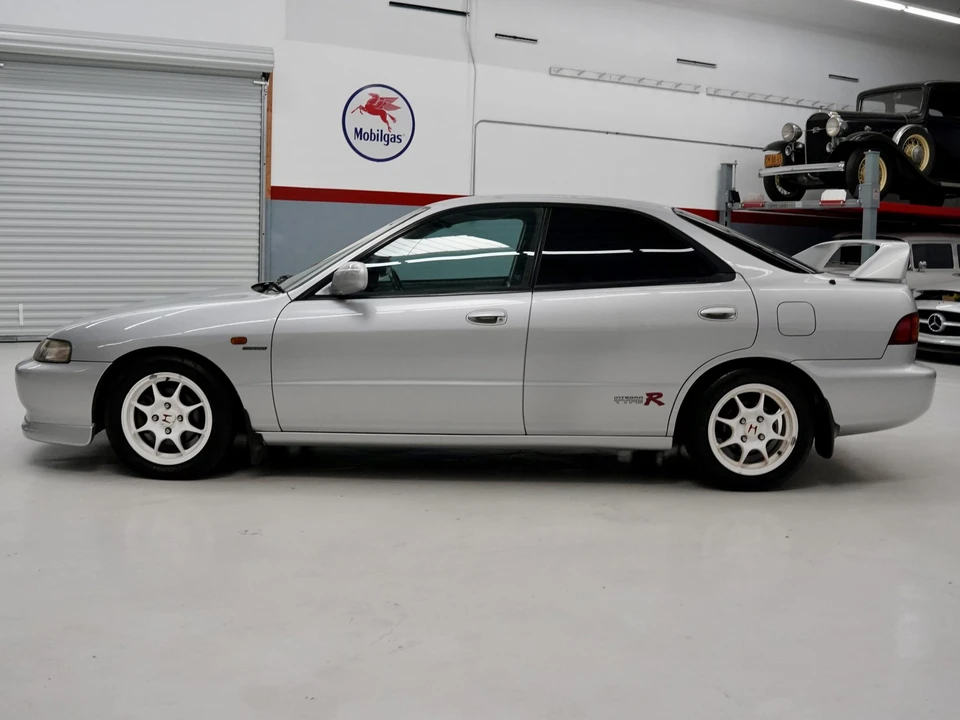 1997 Acura Integra Type R 3rd Gen - Image 5 of 31