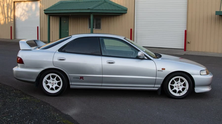 1997 Acura Integra Type R 3rd Gen - Image 2 of 11