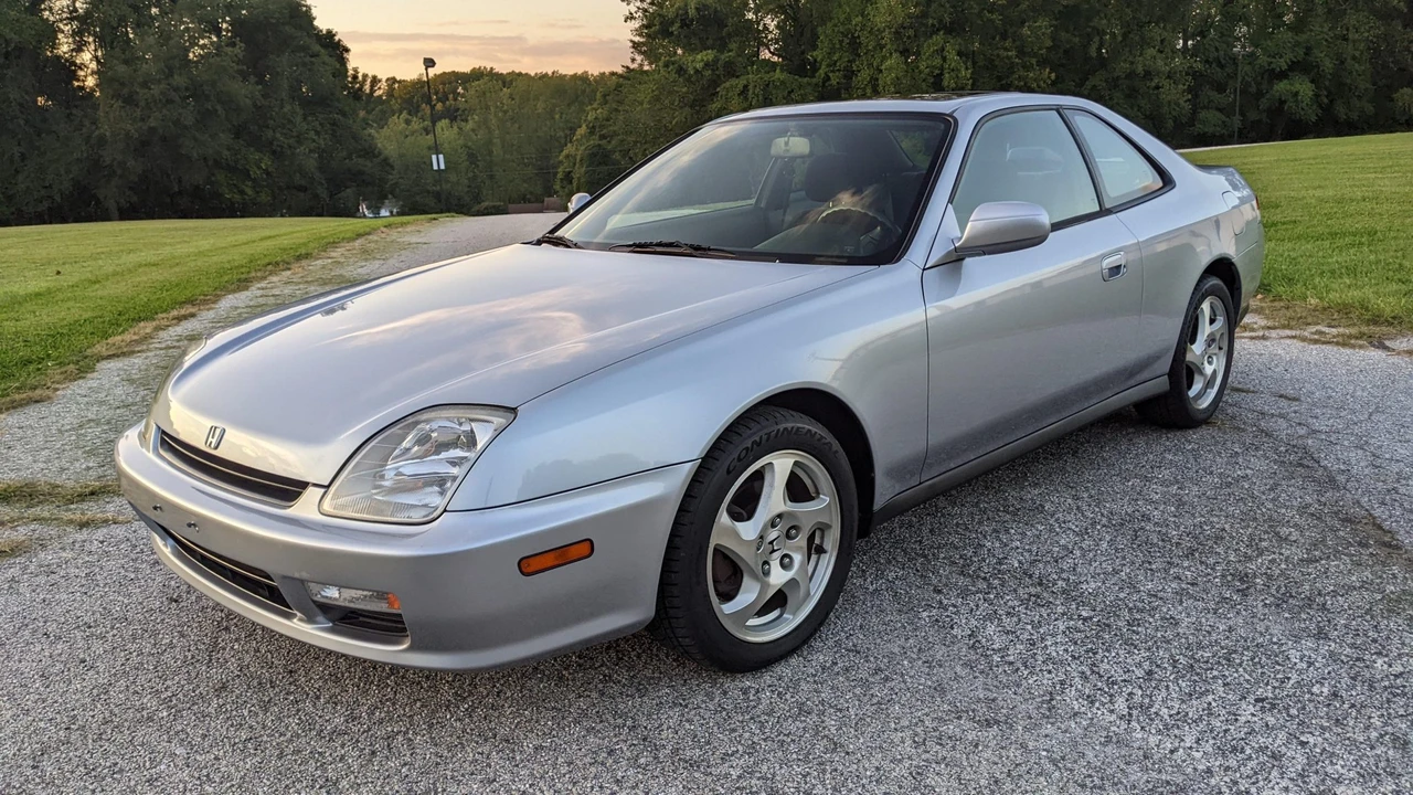 1997 Honda Prelude 5th Gen - Image 21 of 31