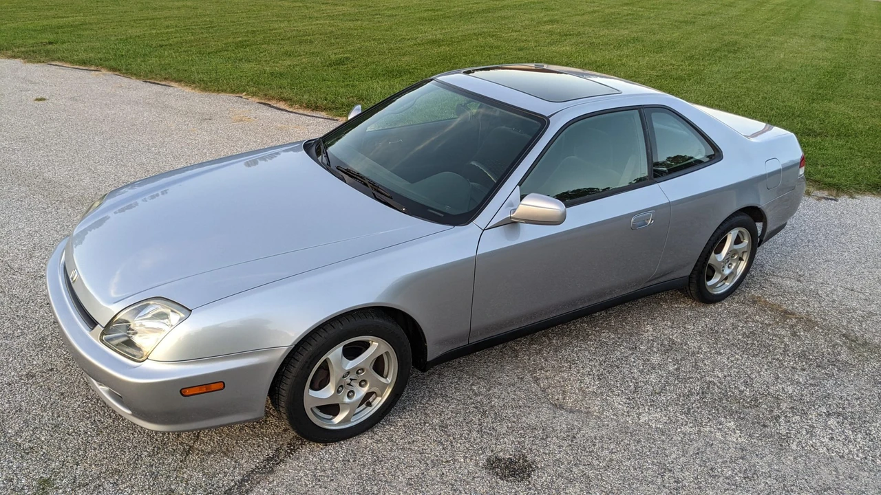 1997 Honda Prelude 5th Gen - Image 14 of 31