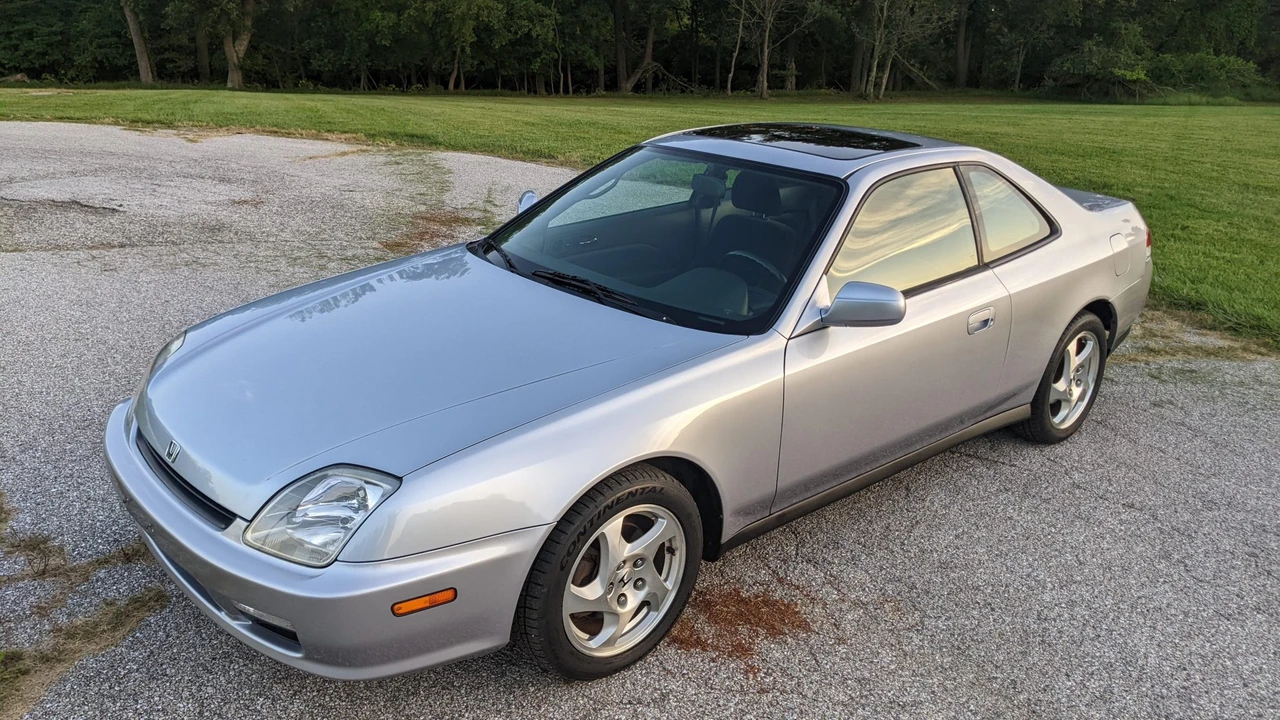 1997 Honda Prelude 5th Gen - Image 16 of 31