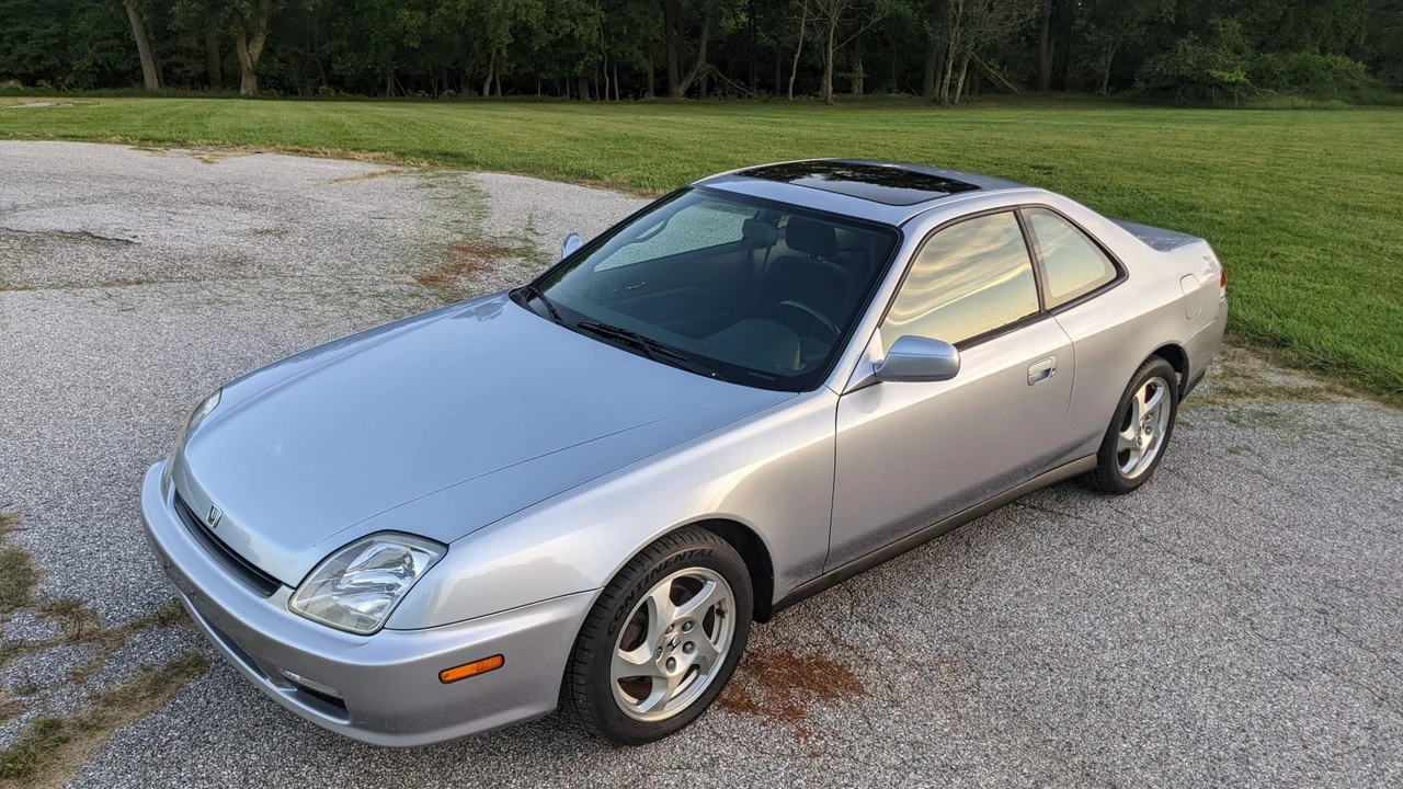 1997 Honda Prelude 5th Gen - Image 15 of 31