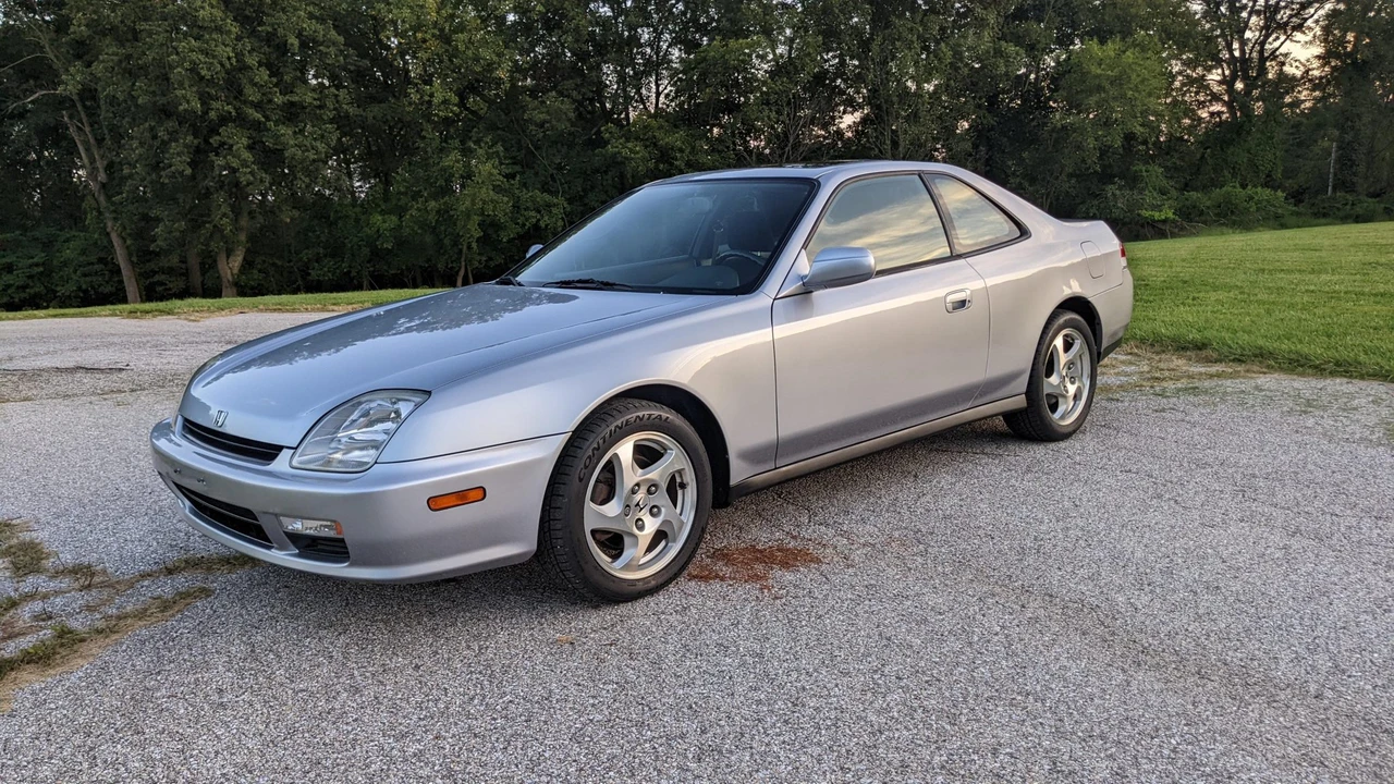 1997 Honda Prelude 5th Gen - Image 12 of 31