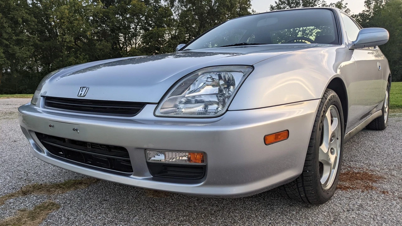 1997 Honda Prelude 5th Gen - Image 23 of 31