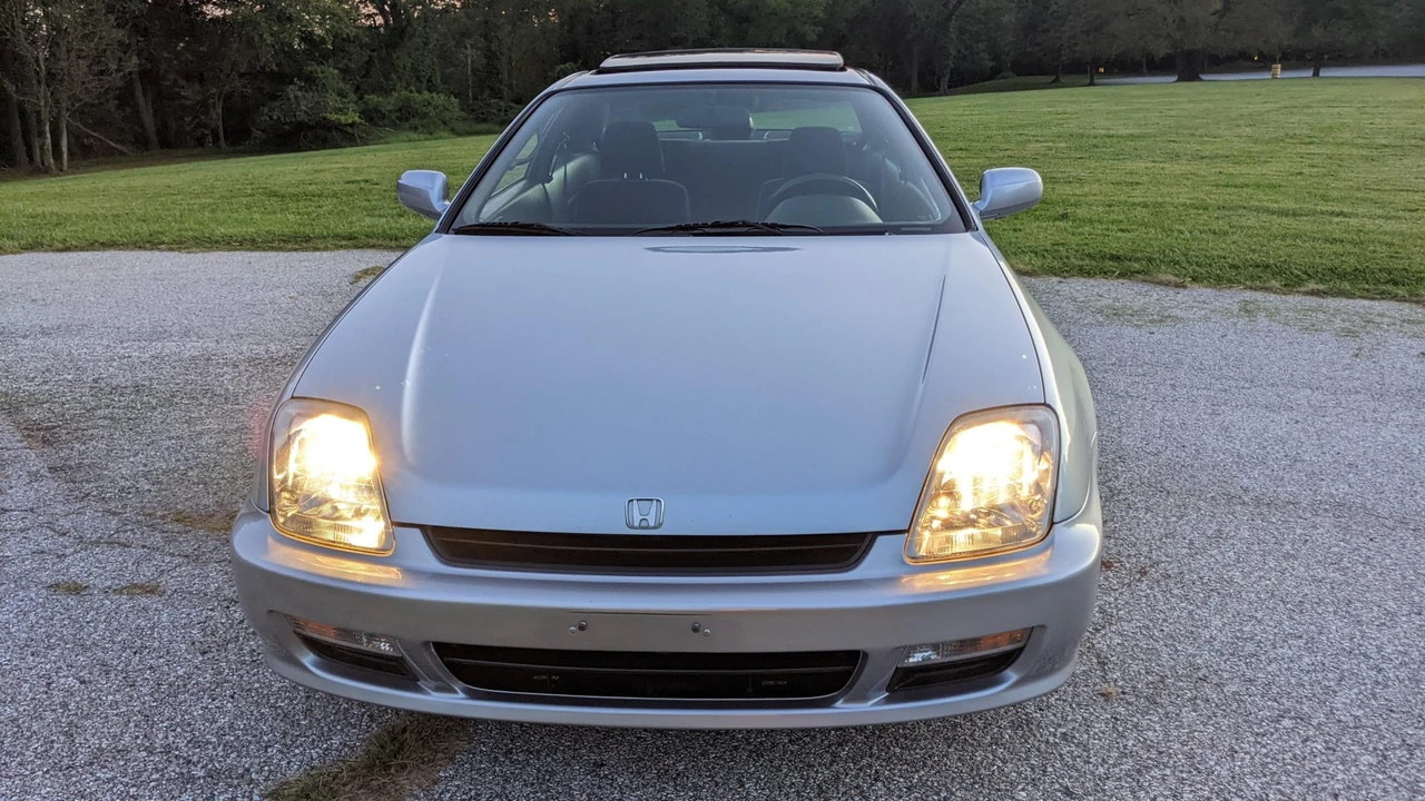 1997 Honda Prelude 5th Gen - Image 25 of 31