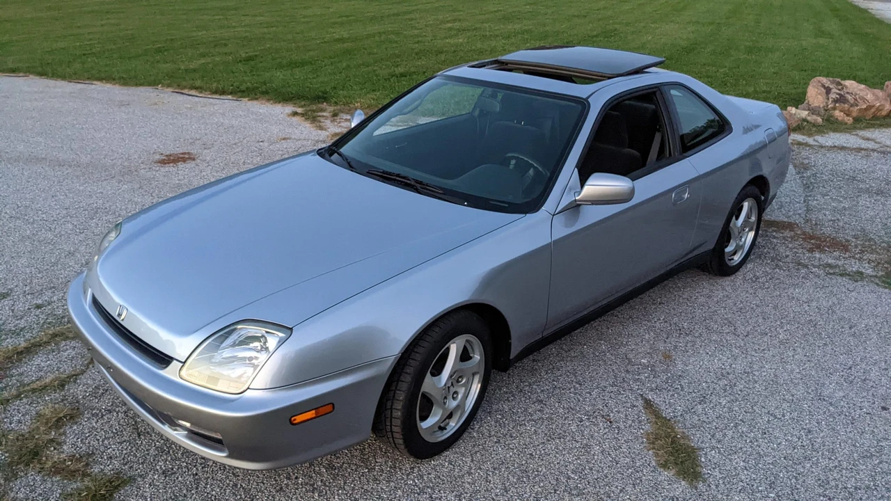 1997 Honda Prelude 5th Gen - Image 17 of 31