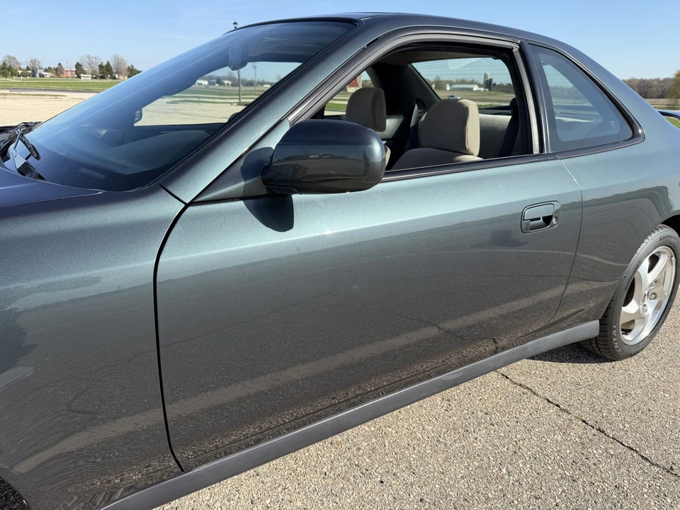 1997 Honda Prelude 5th Gen - Image 17 of 31