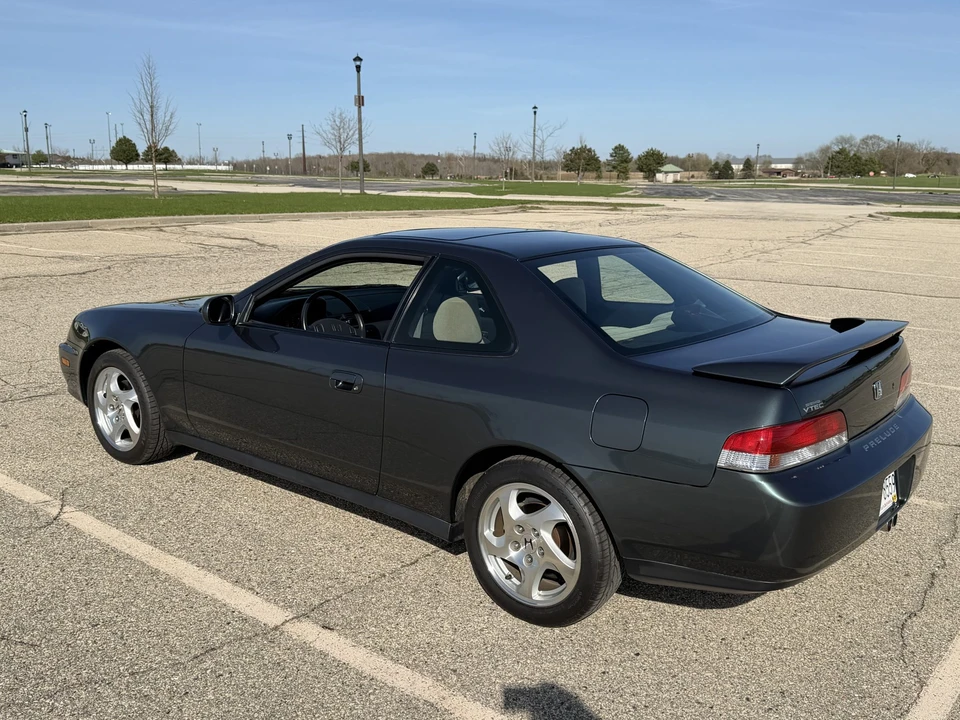 1997 Honda Prelude 5th Gen - Image 7 of 31