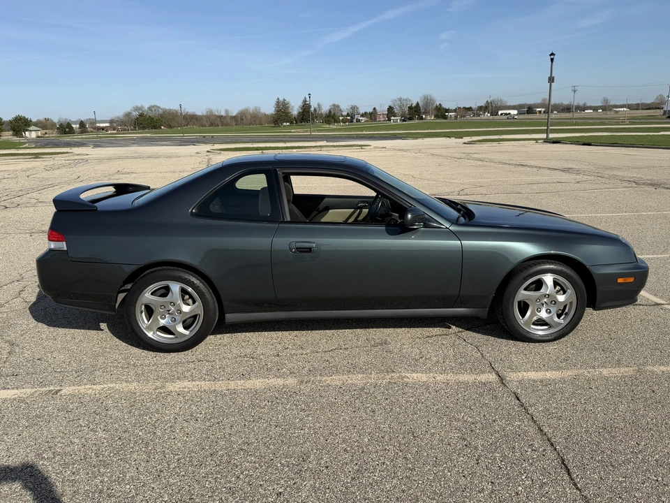 1997 Honda Prelude 5th Gen - Image 8 of 31