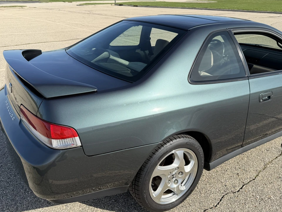 1997 Honda Prelude 5th Gen - Image 22 of 31